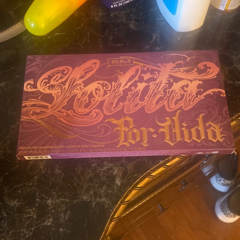 Kat Von D Lolita Eyeshadow Palette Por Vida